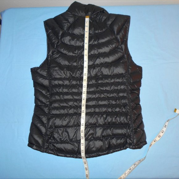 Black REAL GOOSE DOWN 90% and Feathers 10% Puffer Vest (M) Medium - Picture 9 of 14